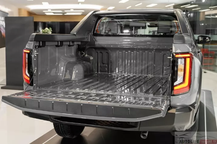 Chi Tiết Toyota Hilux Travo Overland 2026: Bán Tải Off-Road Với Nhiều Công Nghệ Mới 13 Chi Tiết Toyota Hilux Travo Overland 2026: Bán Tải Off-Road Với Nhiều Công Nghệ Mới
