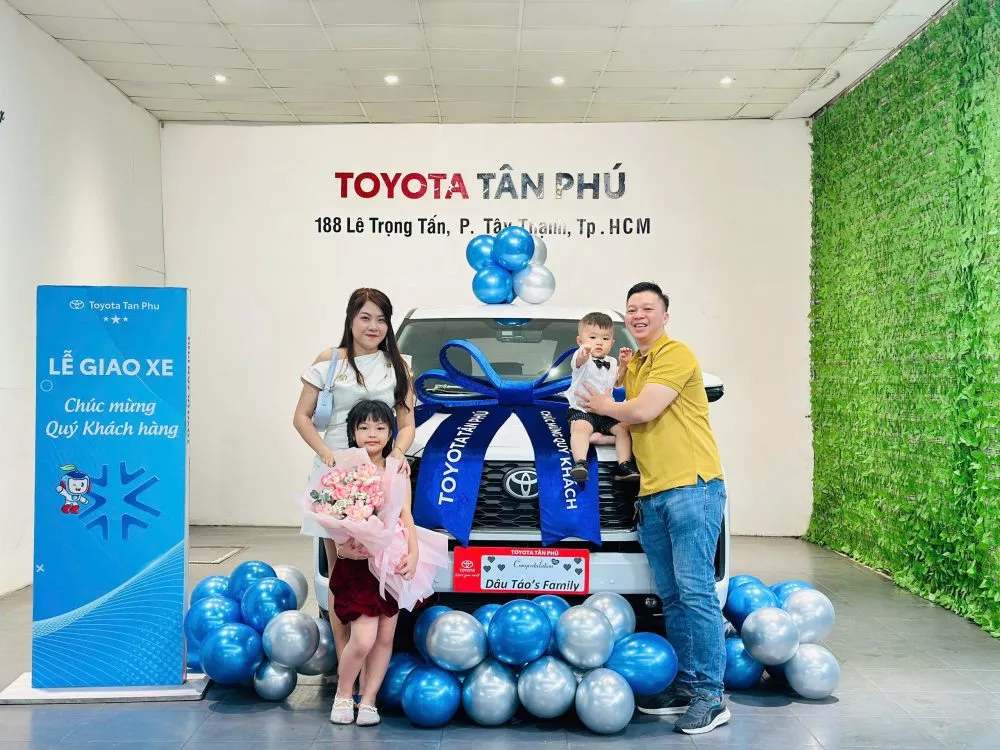 Toyota Tân Phú 66 Z7216096577430_45086B843E5D58De024C2683Fdf7A6Aa